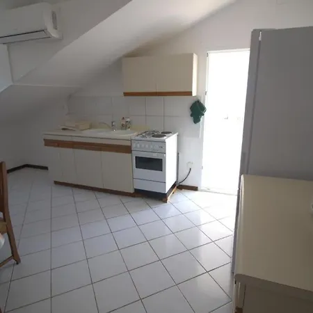 Appartamento Sa Pogledom Na Vlake Slanica
